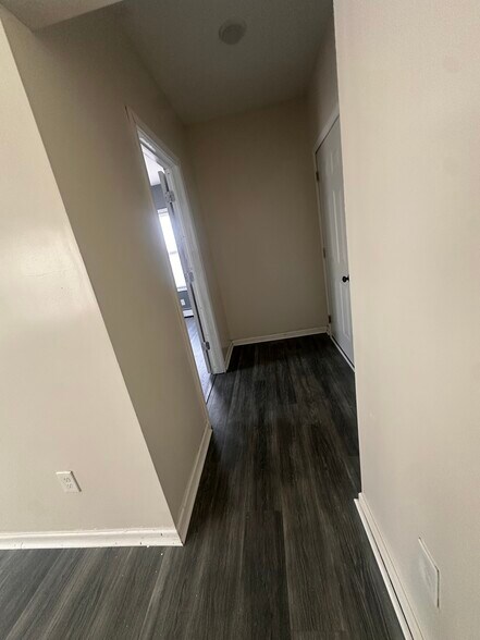 Building Photo - 349 Blue Hills Ave