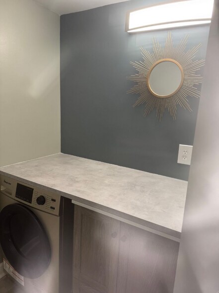 Building Photo - 5500 N Ocean Blvd