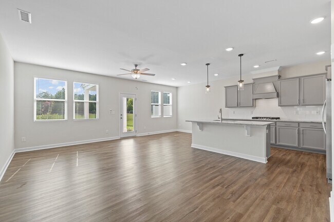 Building Photo - 35 Village Edge Dr