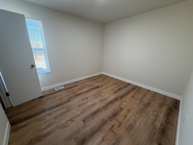 Building Photo - 1703 Hanover Blvd