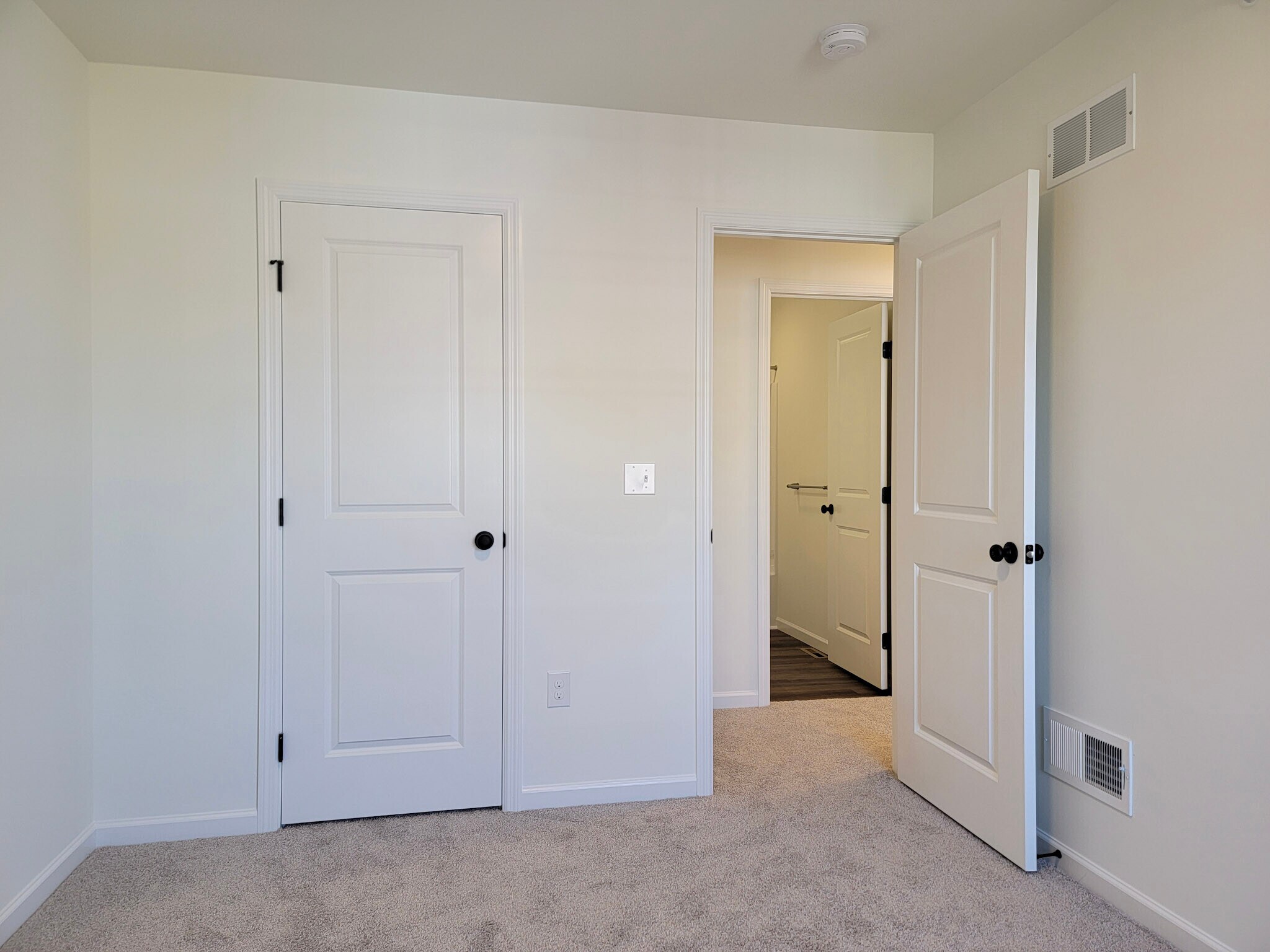 Building Photo - 19 Pacific Blvd