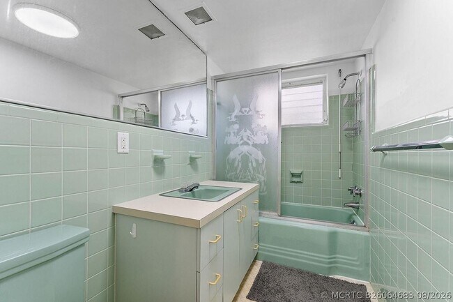 Building Photo - 1470 S Ocean Blvd