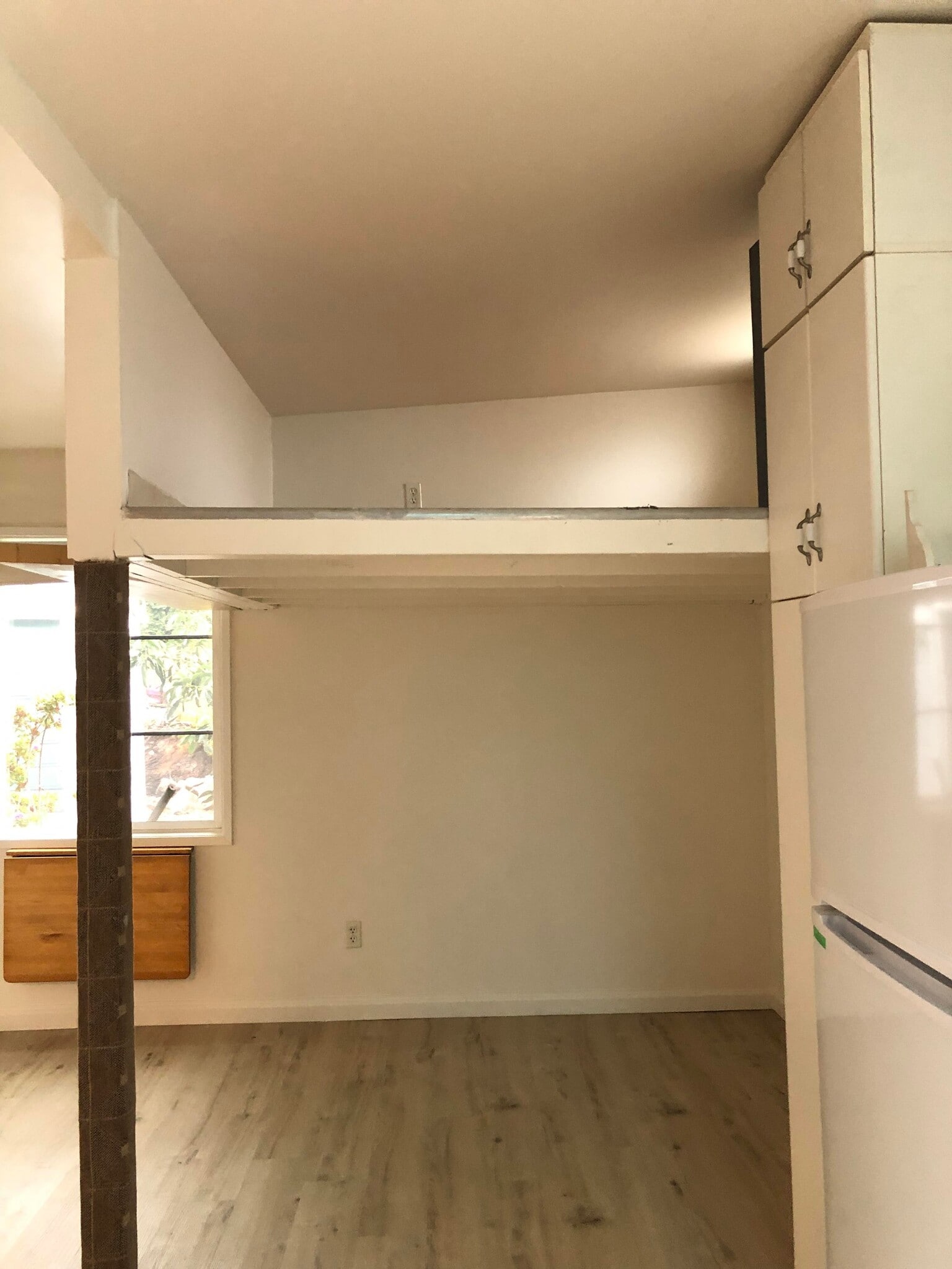 Building Photo - 5325 W 120th St
