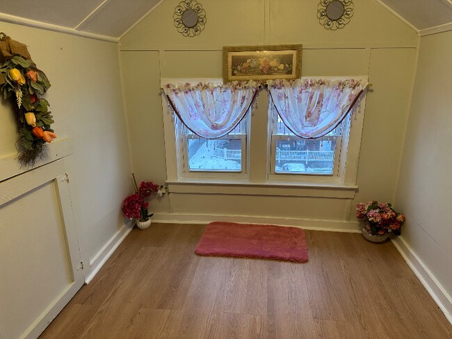 Building Photo - 269 N 1st Ave