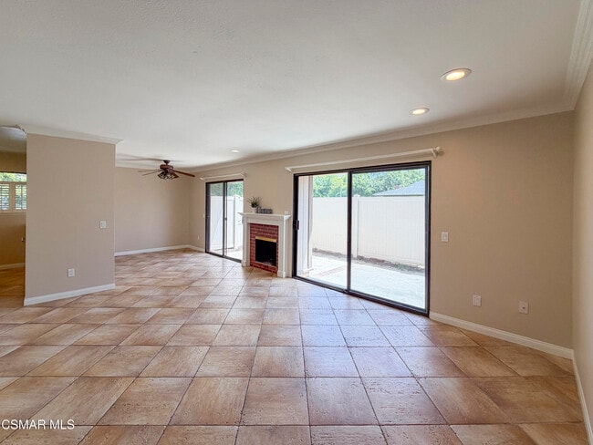 Building Photo - 28606 Conejo View Dr