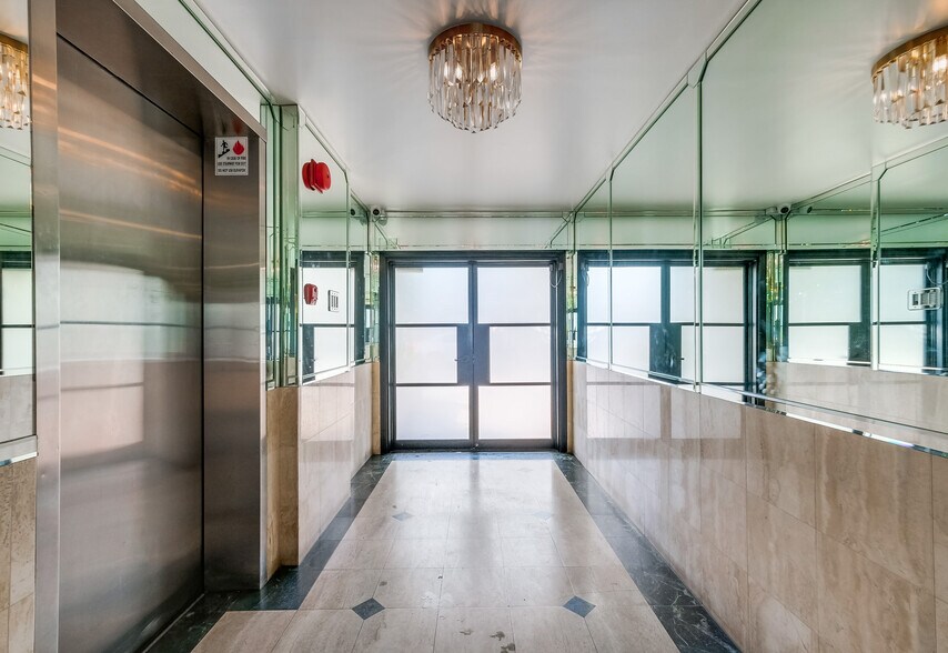 Building Photo - 2308 Schader Dr