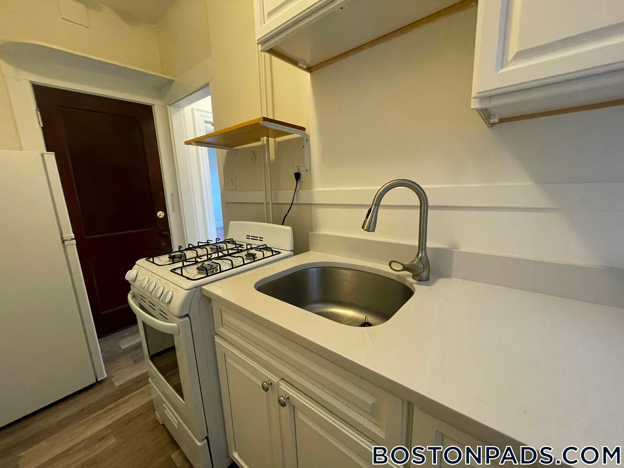 Building Photo - 163 Summer St