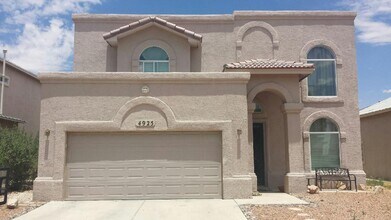 Building Photo - Sandstone Ranch Estates 4bed/2.5bath Refrig A/C!
