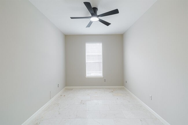 Building Photo - 20314 Nellie Gail Trail Ln