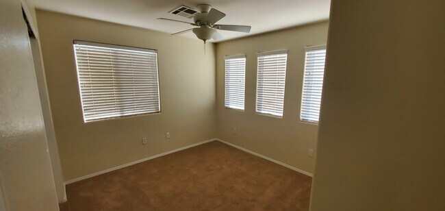 Building Photo - 3916 Pia Rosetta St