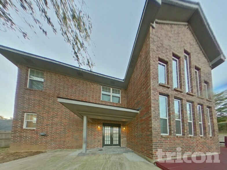 Building Photo - 7512 Skylake Ct