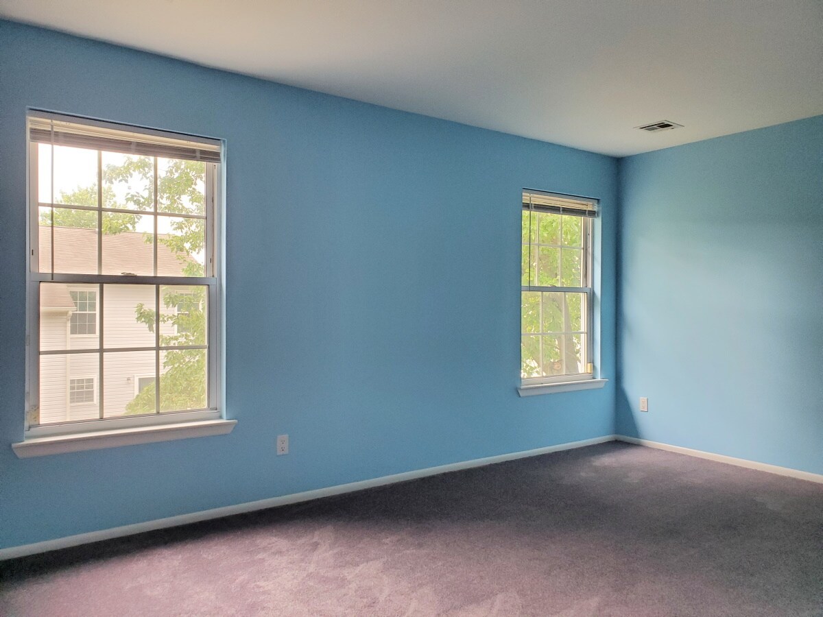 Master bedroom - 60 County Rd