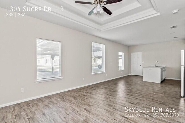 Building Photo - 1304 W Sucre Dr