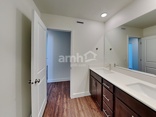 Building Photo - 6098 W Copper Hawk Dr
