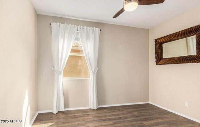 Building Photo - 41007 W Portis Dr