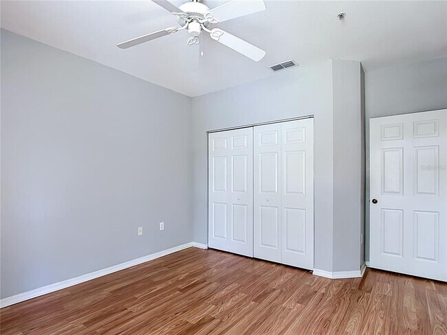 Building Photo - 10201 Courtney Palms Blvd