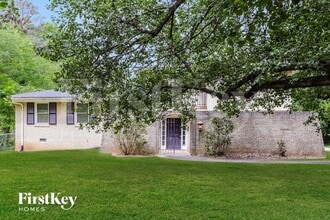 Building Photo - 7037 Dalmatia Dr