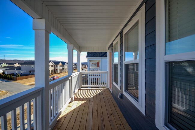 Building Photo - 641 N Keats Dr