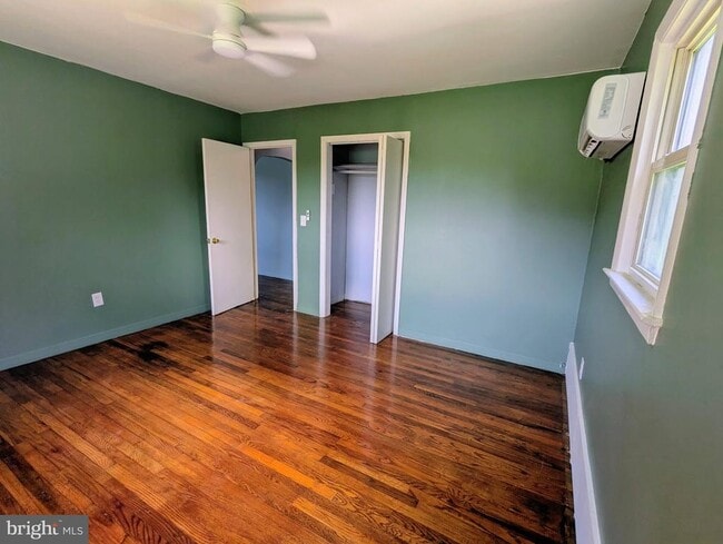 Building Photo - 2225 Williams Dr