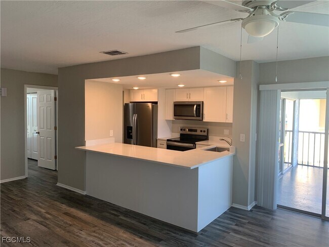 Building Photo - 429 SW 47th Terrace