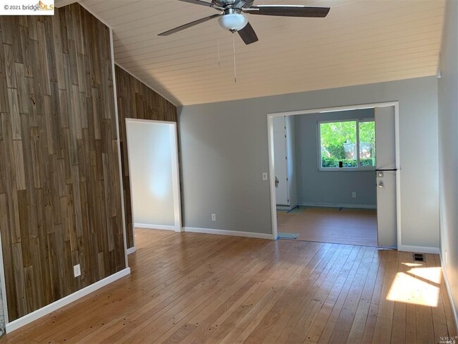 Building Photo - 1801 Sereno Dr