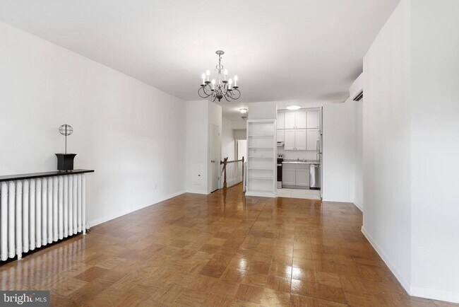 Building Photo - 237 8th St NE
