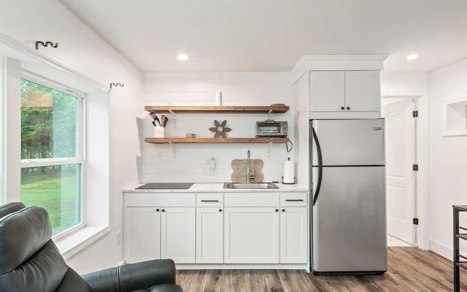 Building Photo - 1712 Cunningham Ln