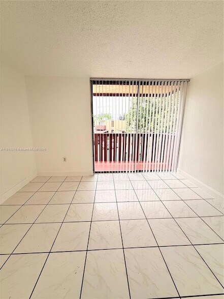 Building Photo - 20000 SW 123rd Dr