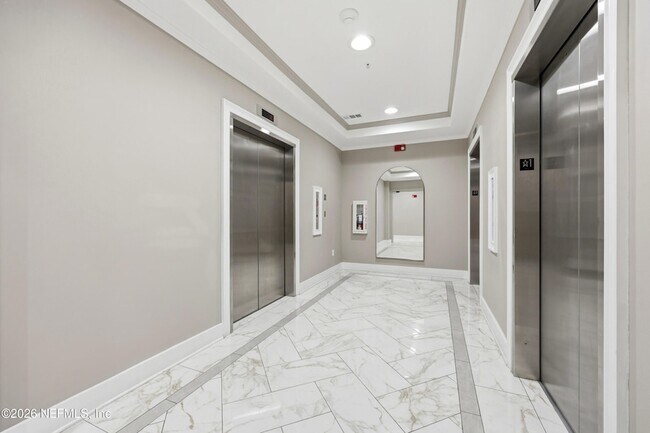Building Photo - 1478 Riverplace Blvd