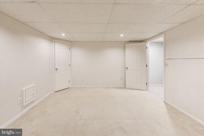 Building Photo - 114 Fordham Dr