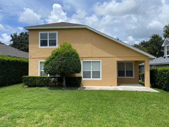 Building Photo - Beautiful Spacious Home in Deland