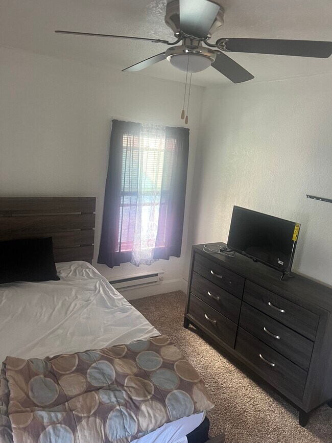 Building Photo - 1520 15th Ave