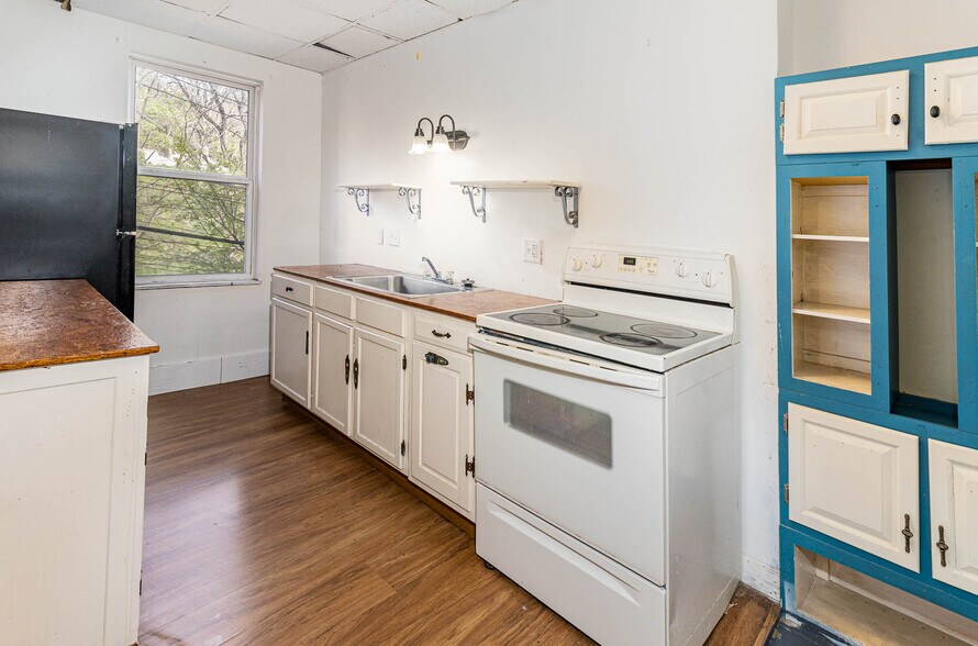 Building Photo - 213 Mulberry St