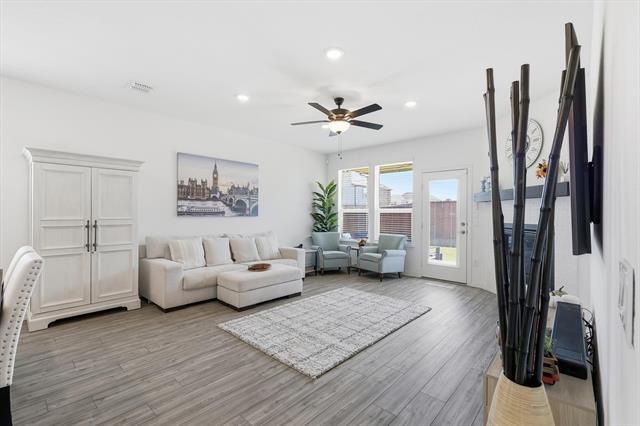 Building Photo - 1008 Elijah Dr