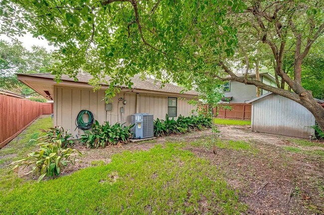 Building Photo - 4038 Cheena Dr