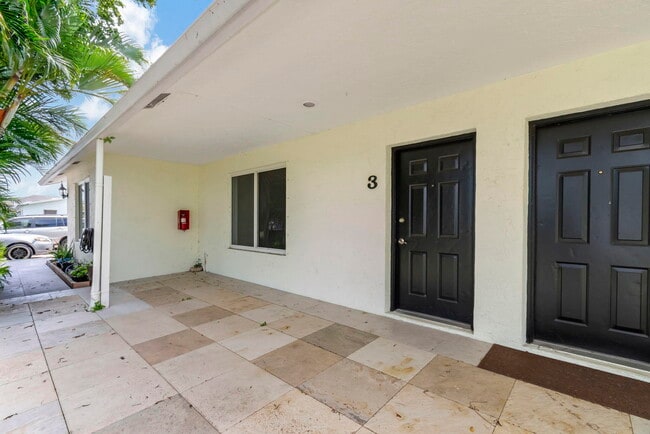 Primary Photo - 4338 Forest Rd