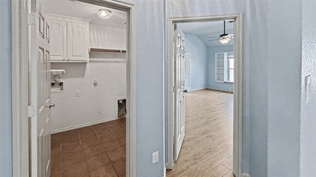 Building Photo - 8530 Vista Grande Dr