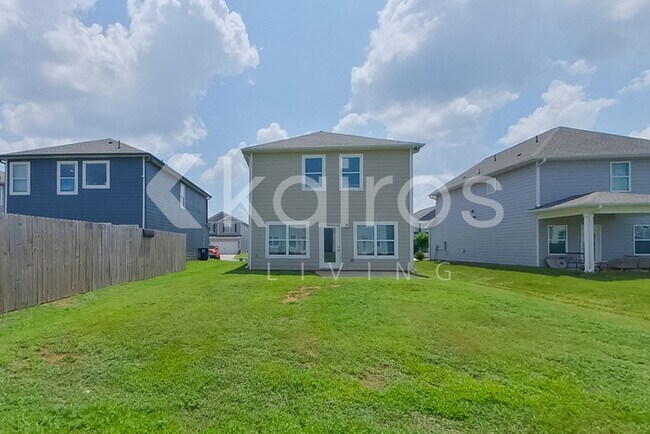 Building Photo - 6405 Upchurch Dr