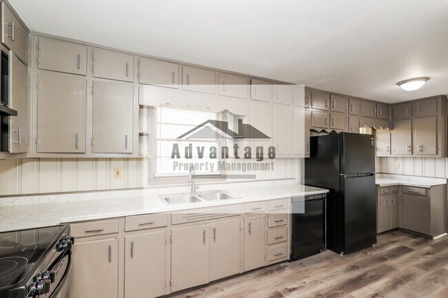 Building Photo - 6615 Cascade Palmetto Hwy