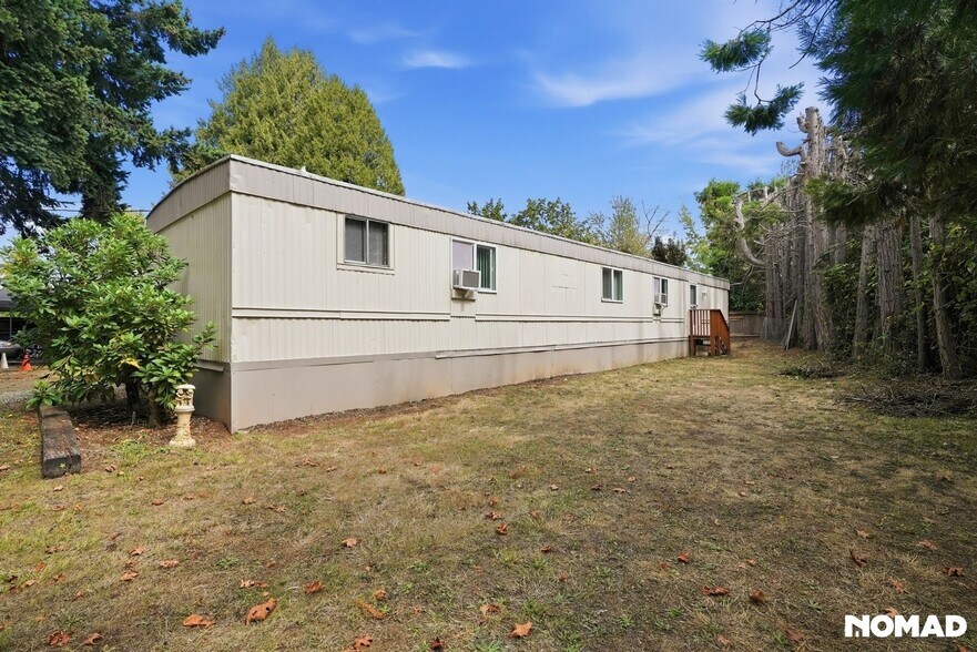 Building Photo - 35390 SE Bluff Rd