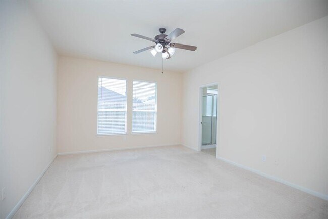 Building Photo - 7427 Boerne Creek Dr