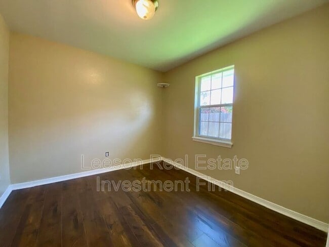 Building Photo - 3315 Raleigh Pl