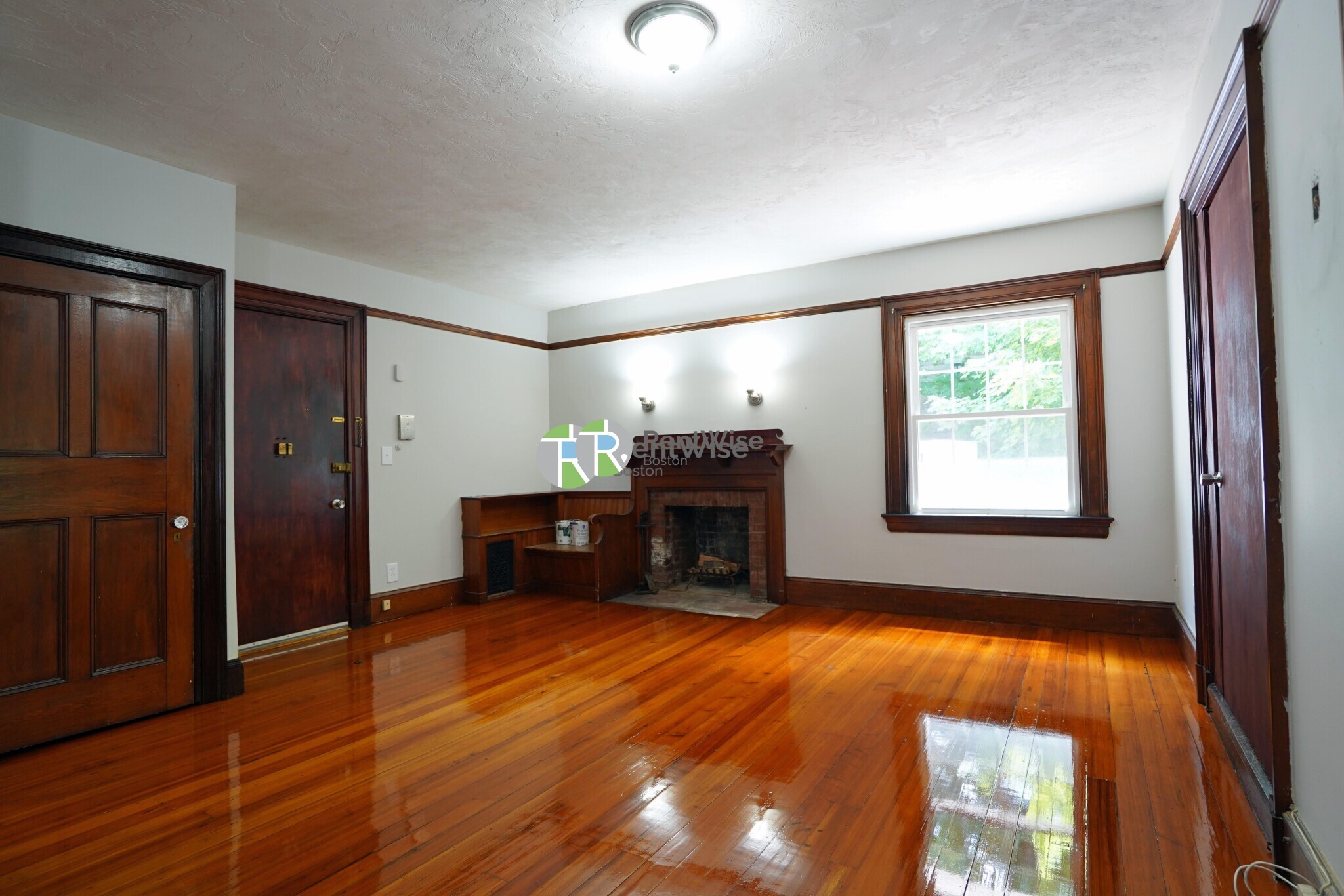 Building Photo - 266 Chestnut Hill Ave