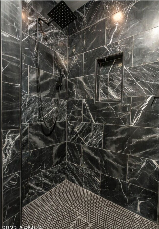 Building Photo - Biltmore District Luxury – Month-to-Month Only $4,500 (All Utilities Included!)