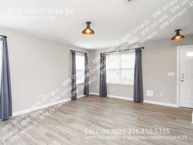 Building Photo - 7432 Garett Park Dr