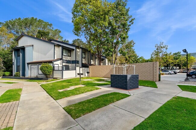 Building Photo - AVAILABLE JULY - 3 Bed / 2 Bath CLOSE TO CAL POLY