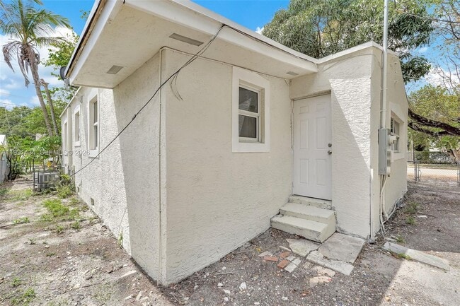 Building Photo - 299 NW 43rd St