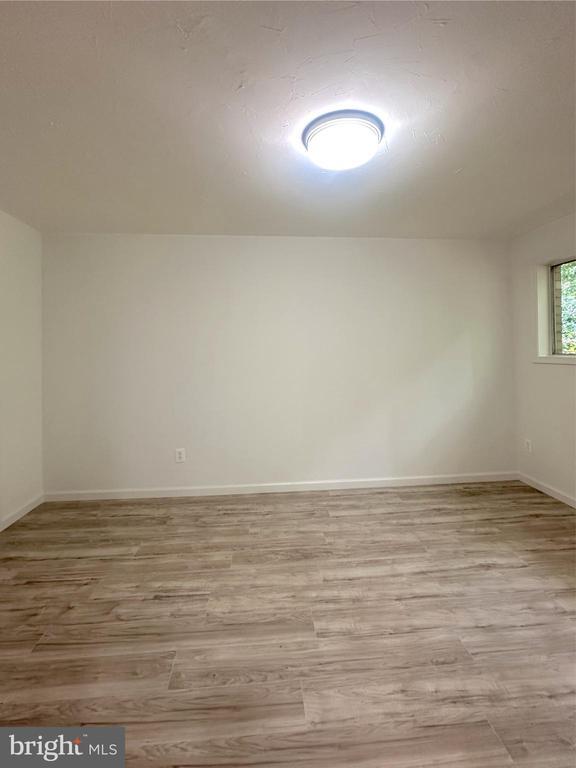 Building Photo - 4211 Americana Dr