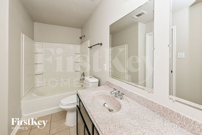 Building Photo - 1319 Seagler Pond Ln