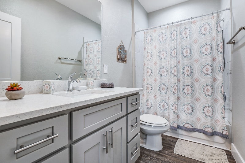 Building Photo - 144 W 5th St